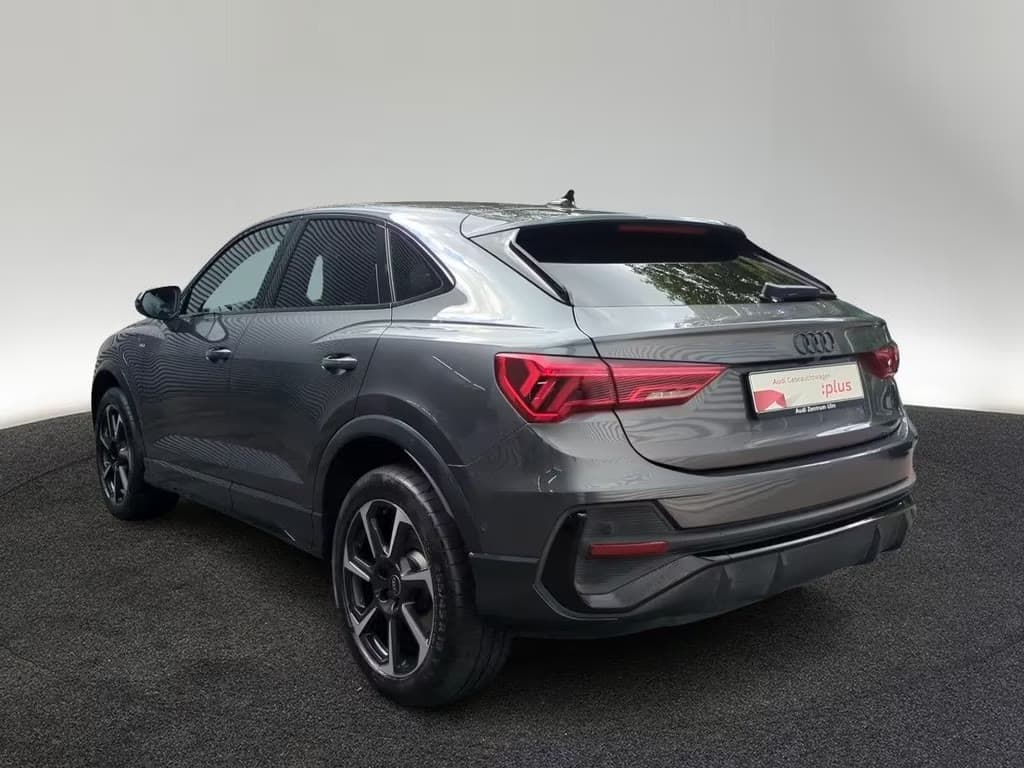 Audi Q3 Sportback 45 TFSI e S line — miniature 2