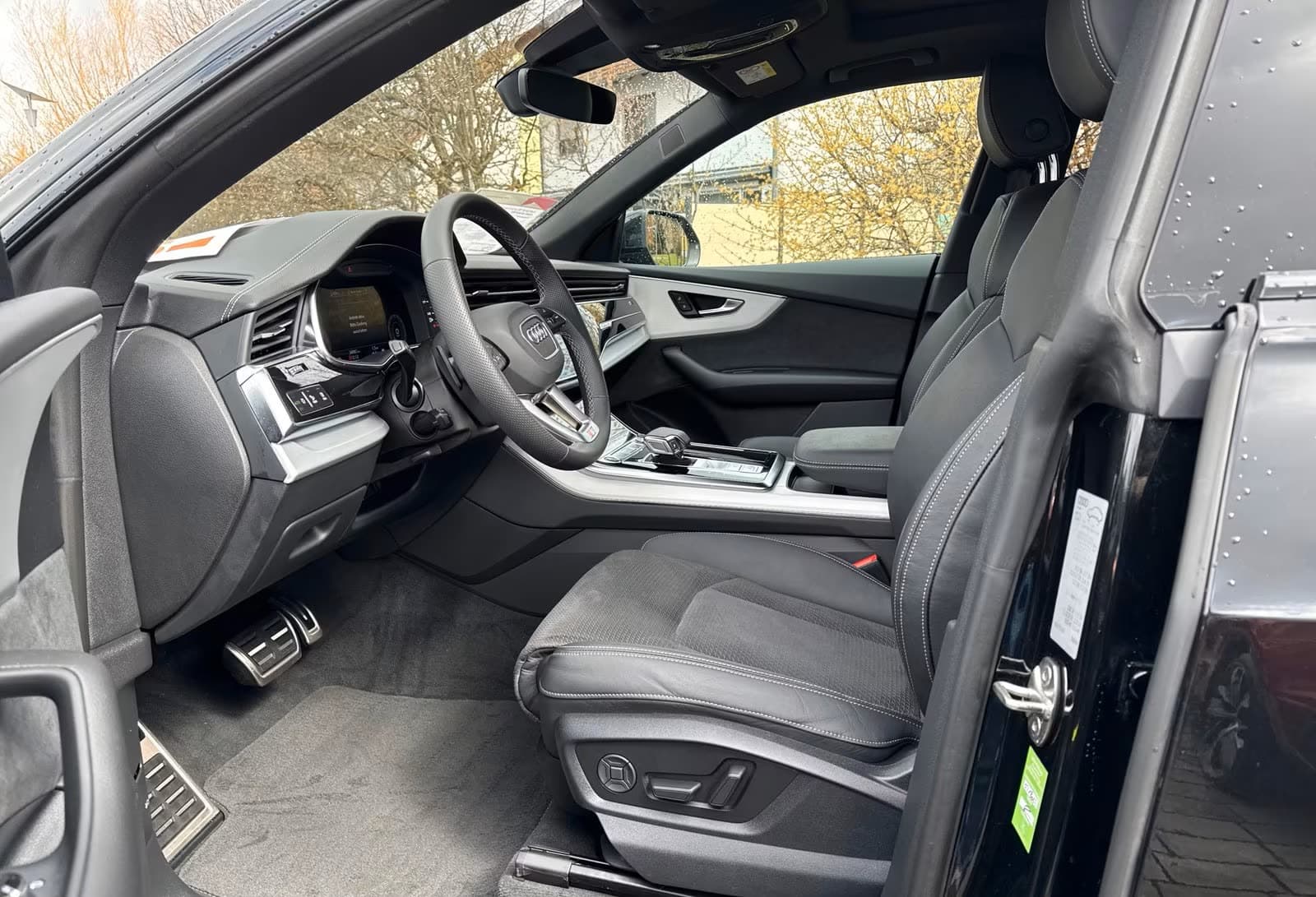 Audi Q8 50 TDI quattro S line — miniature 3