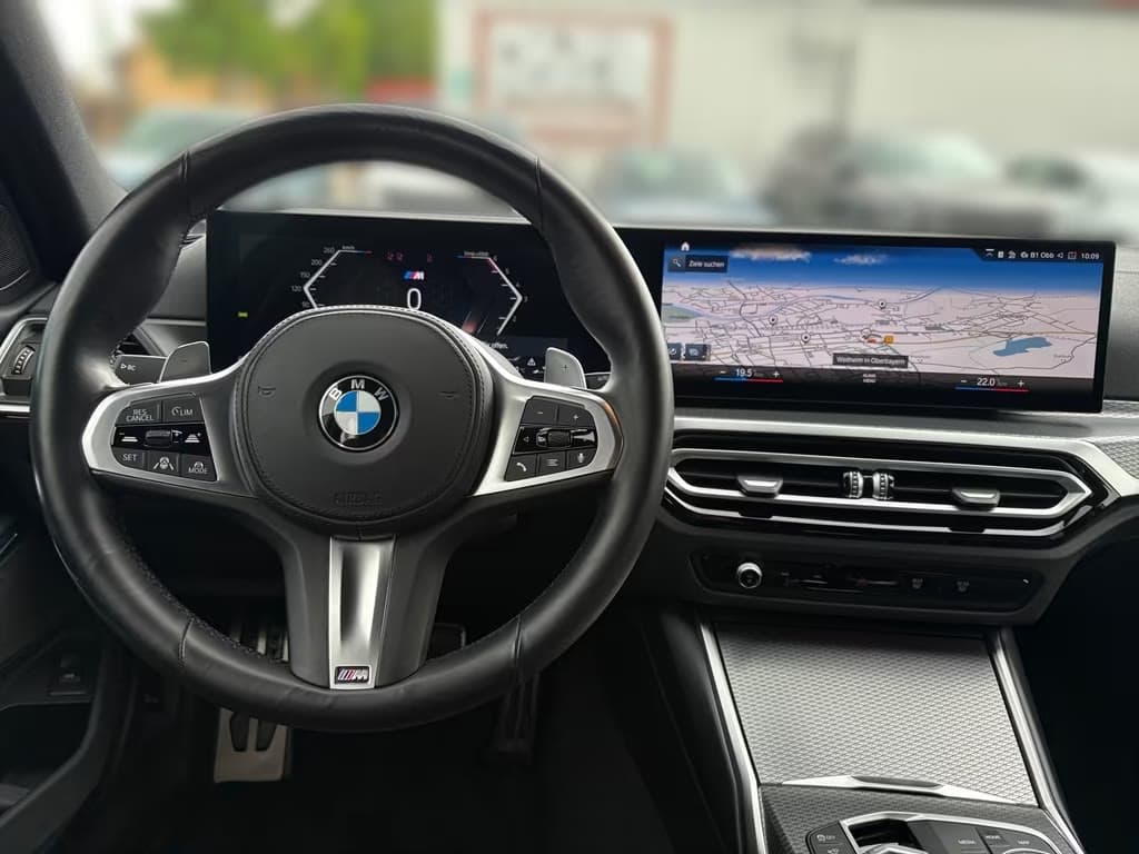 BMW 330d xDrive Touring M Sport Pro — miniature 2