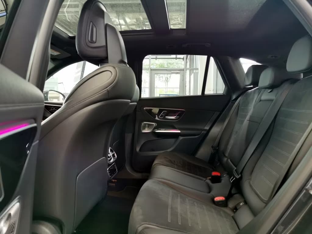 Mercedes GLC 300 de 4Matic AMG Line — miniature 7