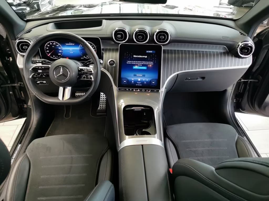 Mercedes GLC 300 de 4Matic AMG Line — miniature 8