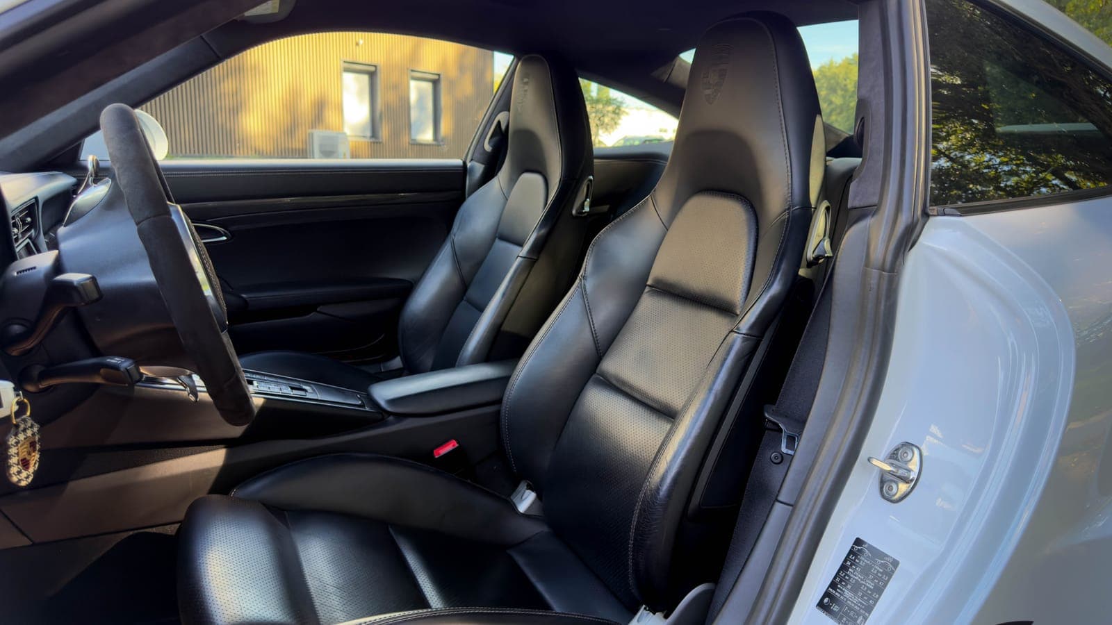 Porsche 911 Turbo S (991.1) — miniature 11