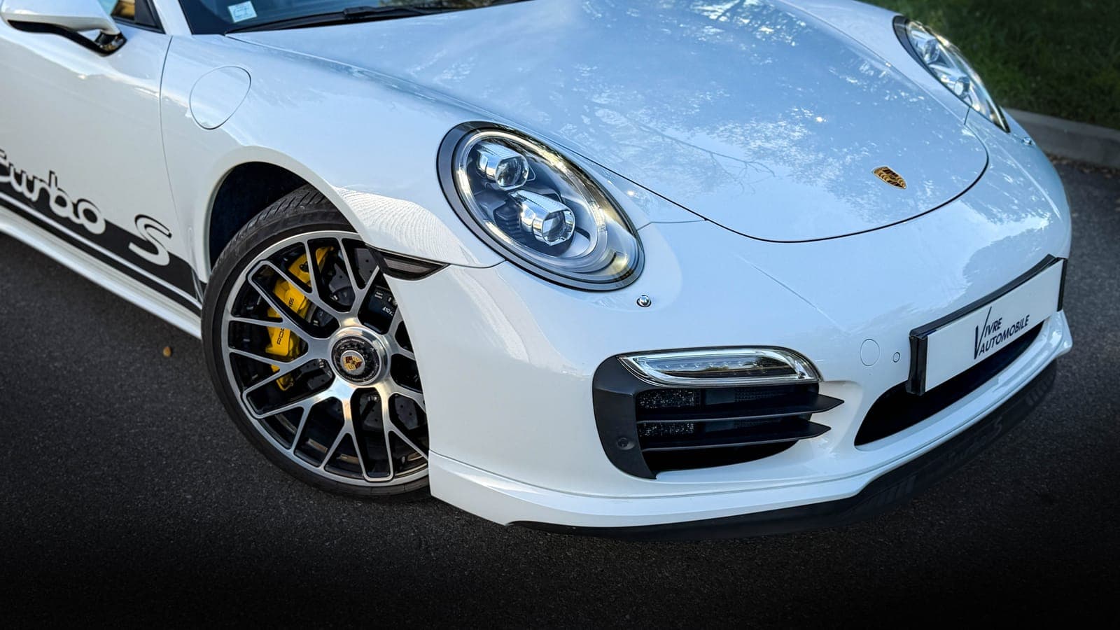 Porsche 911 Turbo S (991.1) — miniature 4