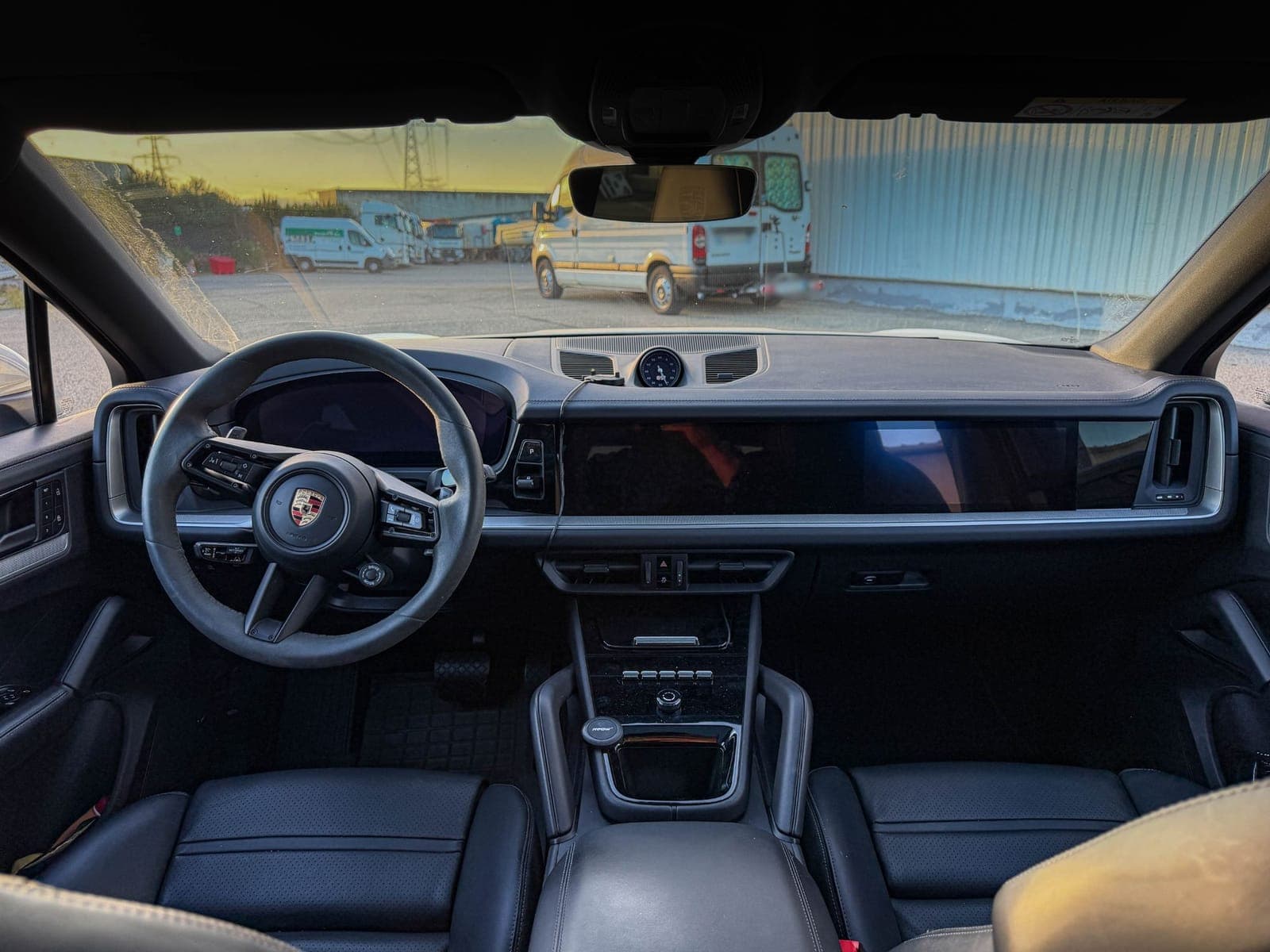 Porsche Cayenne Coupé E-Hybrid Pack Chrono — miniature 12