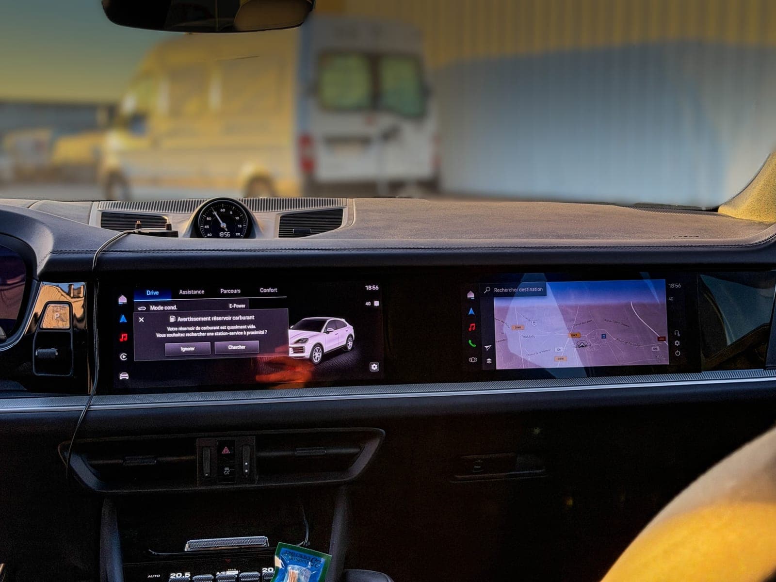 Porsche Cayenne Coupé E-Hybrid Pack Chrono — miniature 17