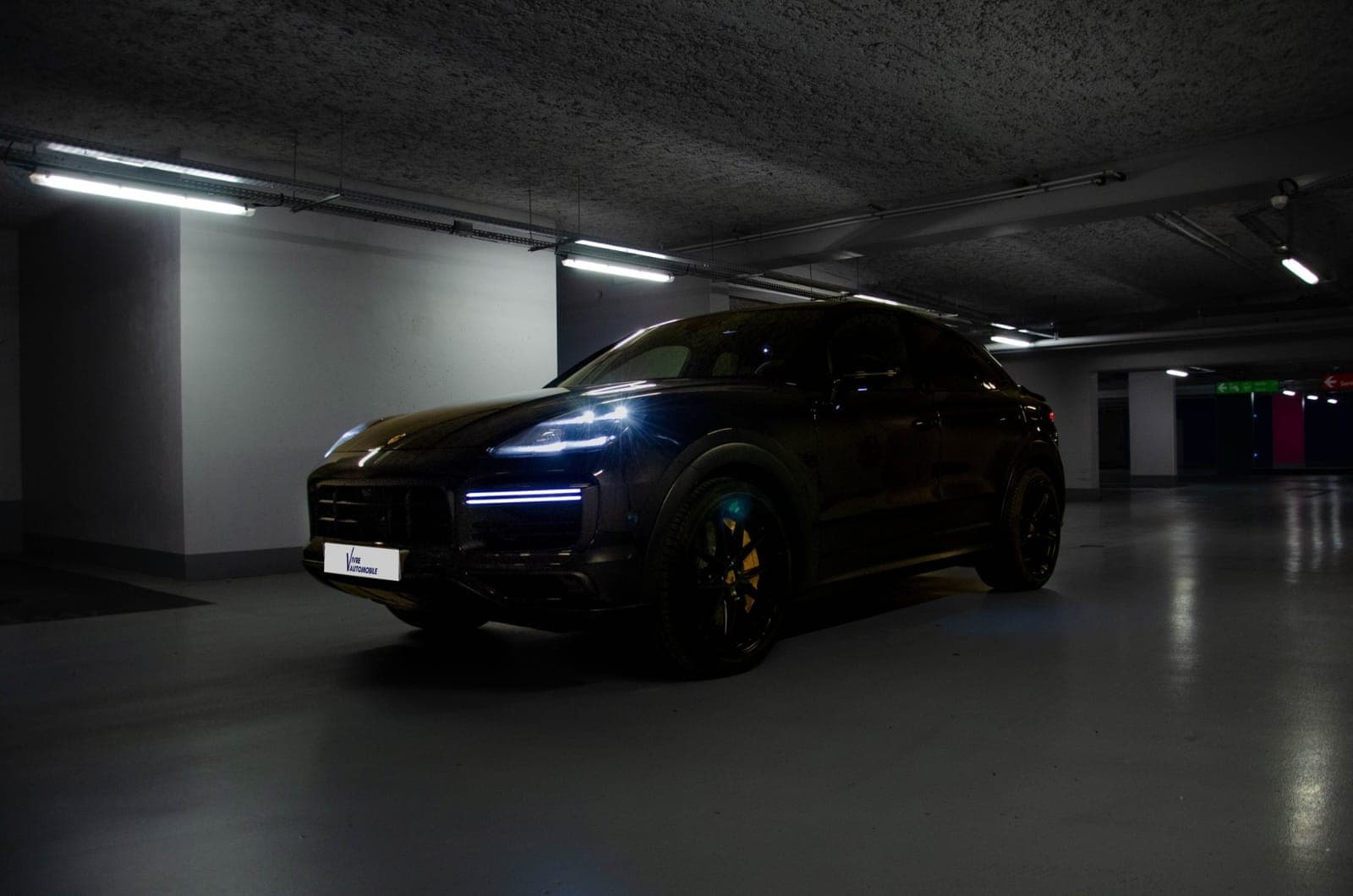 Porsche Cayenne Coupé Turbo S E-Hybrid 4.0 V8 680 ch — miniature 2
