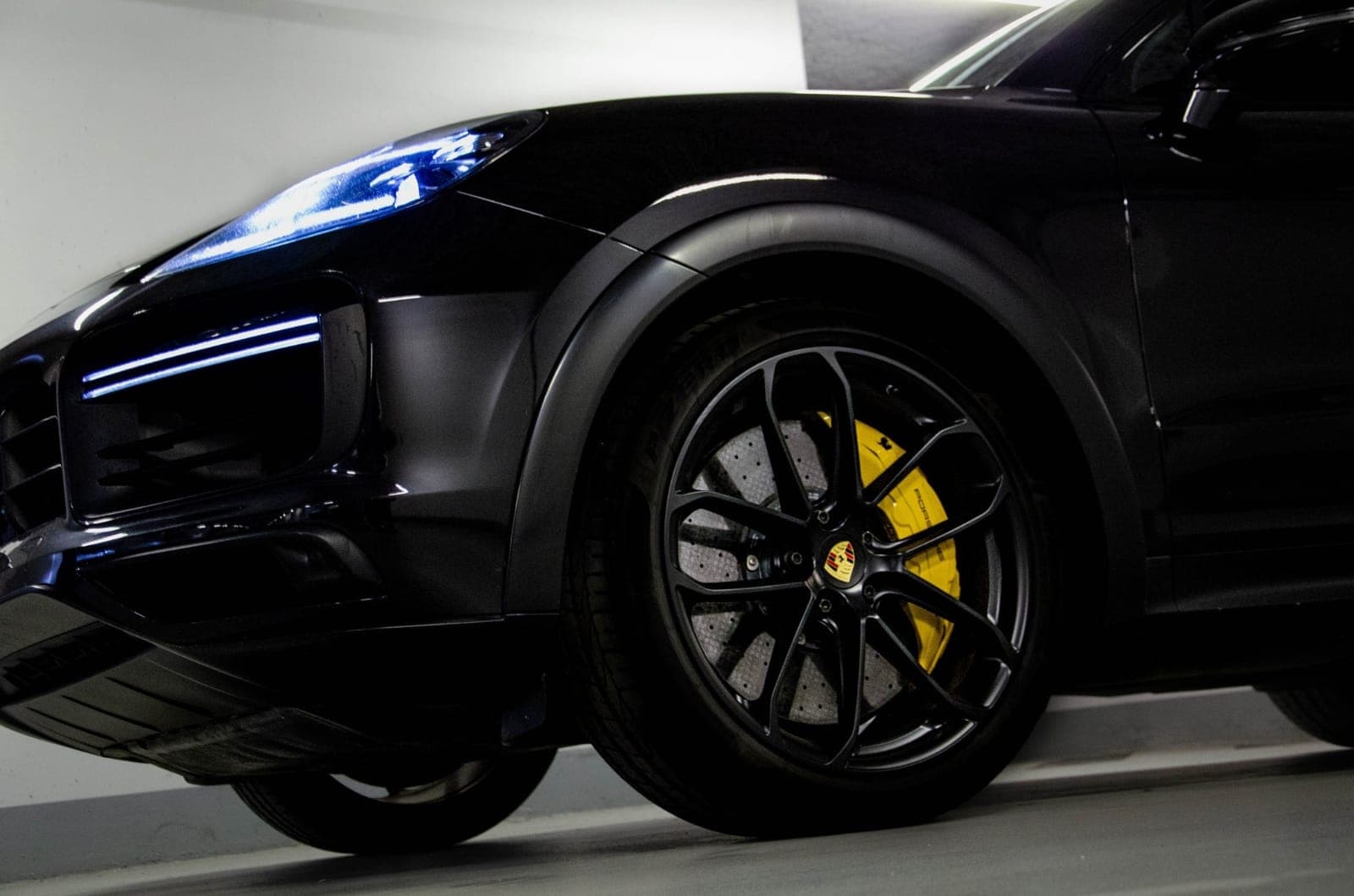 Porsche Cayenne Coupé Turbo S E-Hybrid 4.0 V8 680 ch — miniature 4